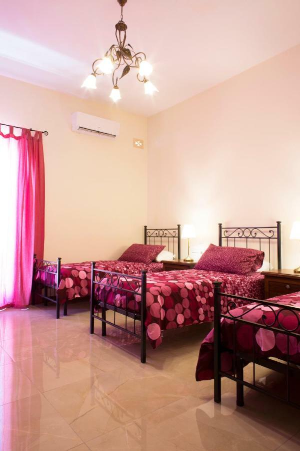 Maltese Town House Sliema Villa ภายนอก รูปภาพ